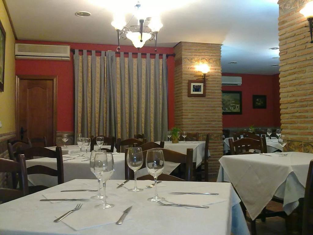 Hotel Meson El Numero Uno Antequera Esterno foto